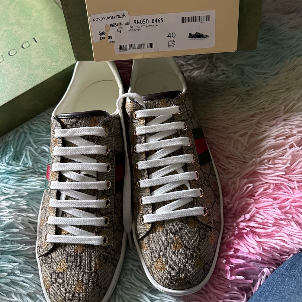 Gucci Ace bees gucci 40 women us 9,5